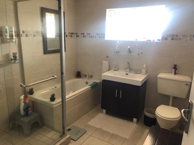 3 Bedroom Property for Sale in Fish Hoek Western Cape